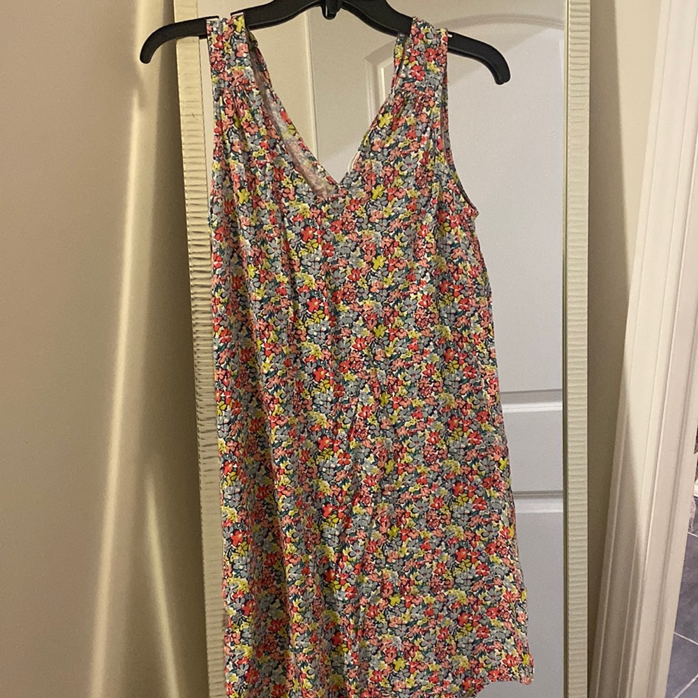 Gap v front summer dress